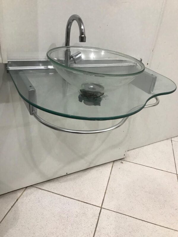 Bancada Lavabo-Banheiro 70 X 45,5 - 977 - Cris-metal - 4 Kit Bancada de Vidro Incolor com Cuba e Torneira para Banheiro/Lavabo