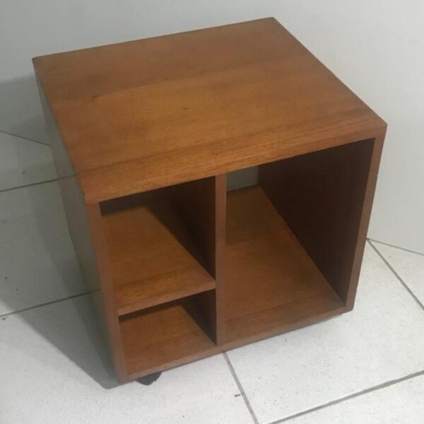 Módulo Gabinete para CPU em Madeira de Cedro com Rodízios