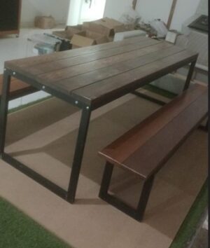 Mesa de Jantar com Bancos em Madeira Itaúba